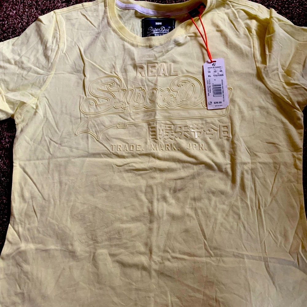 Superdry T shirt